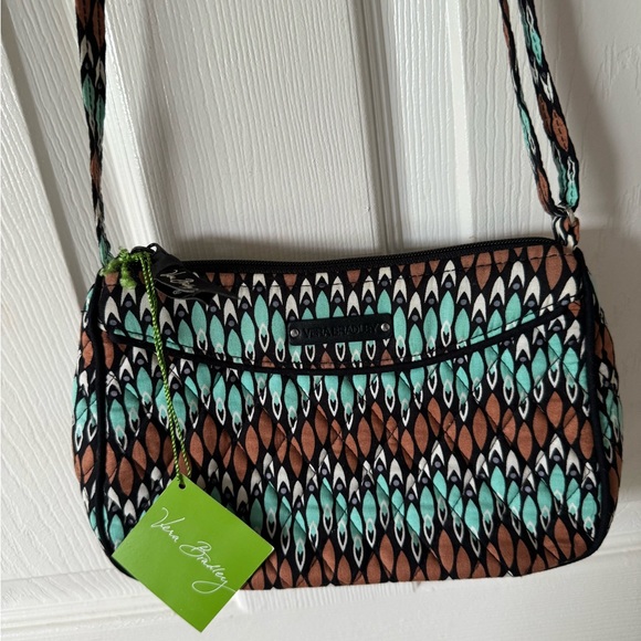 Vera Bradley purse / cross body bag Brand New - Picture 1 of 8